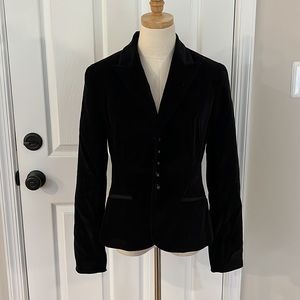 Tahari black velvet blazer